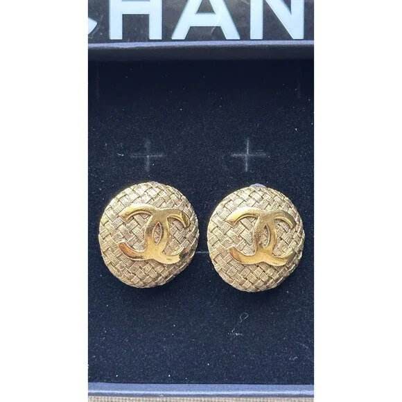 Chanel Authentic Coco Mark Braided Earrings Round Vintage Gold-tone 3 Cm - Picture 3 of 6